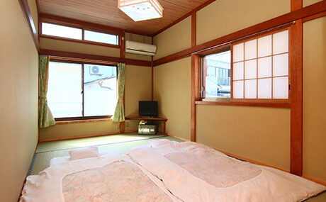Japanese-style Room (7.5 Tatami Mats) 